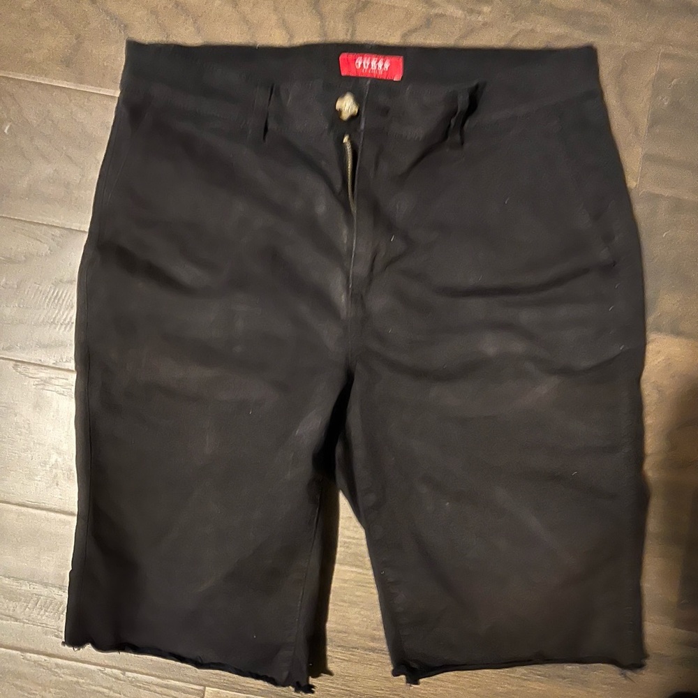 Guess men short